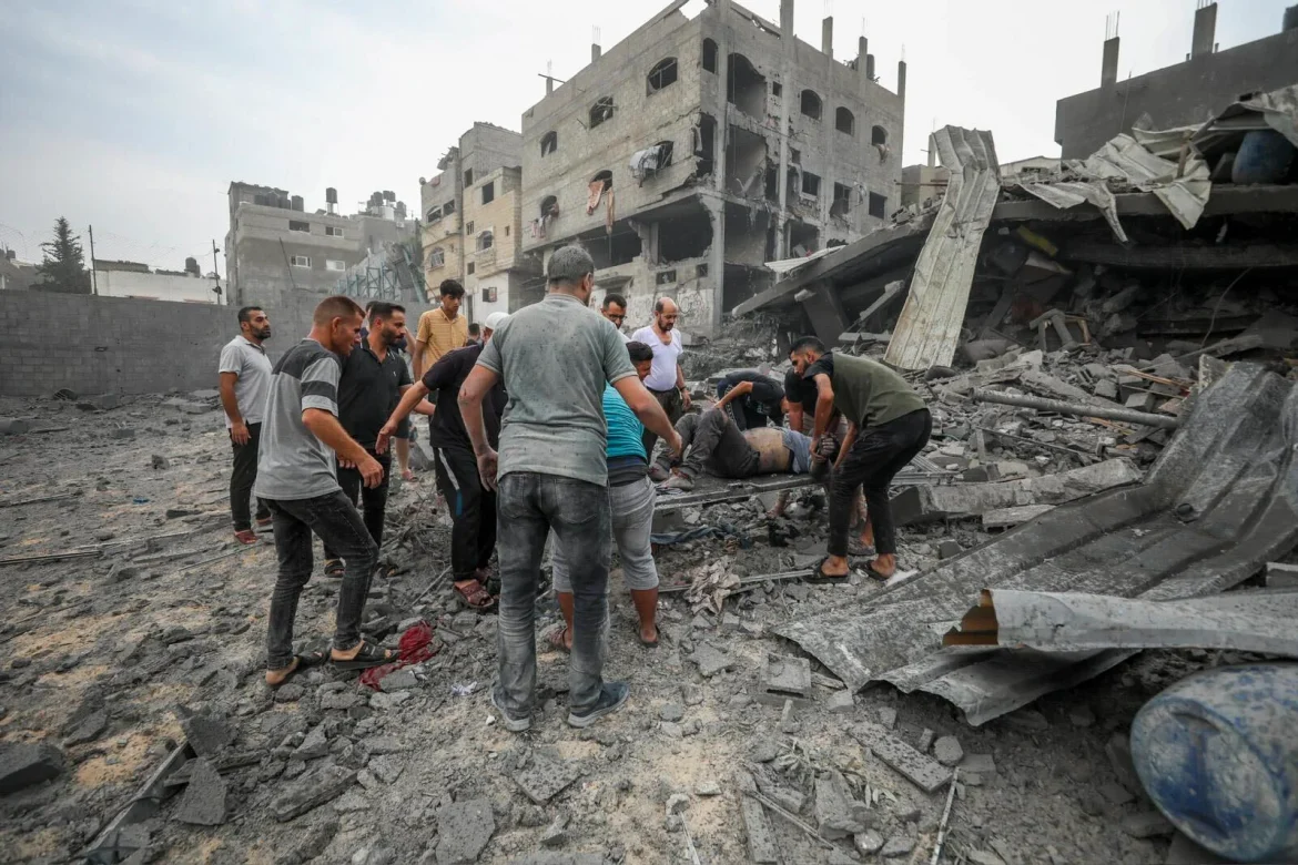 israeli-airstrikes-damage-gaza-hamas-war-AP-101123
